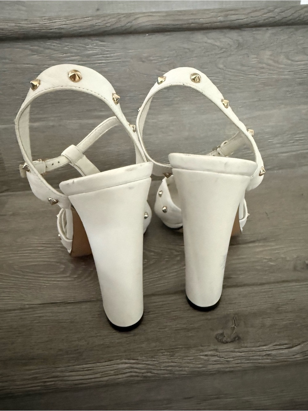 Gucci White Studded Women's Ankle-Strap heels size 36.5 - Picture 8 of 9